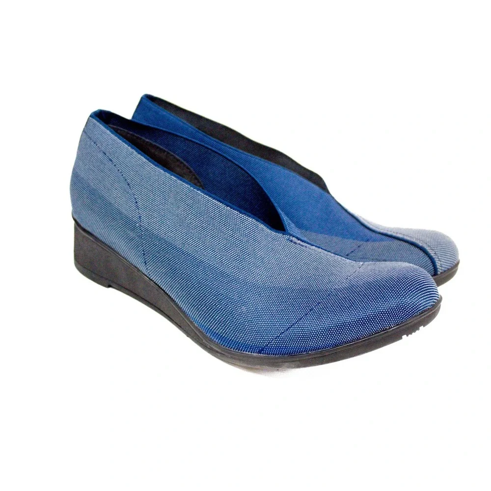 Charleston Shoe Co The Cape Toe Wedge Loafer V-Cut Low Heel Women's Size 8